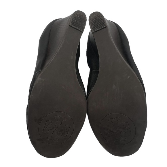 Tory Burch Black Round Toe Closed Toe Wedge Ballet Heels Size 6.5 Women’s - Picture 9 of 9